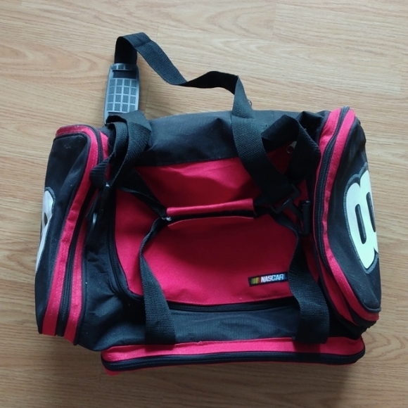 NASCAR Dale Earnhardt Jr Duffle Bag - Picture 2 of 3